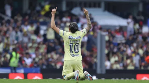 Diego Valdés adelantó a América sobre Necaxa.