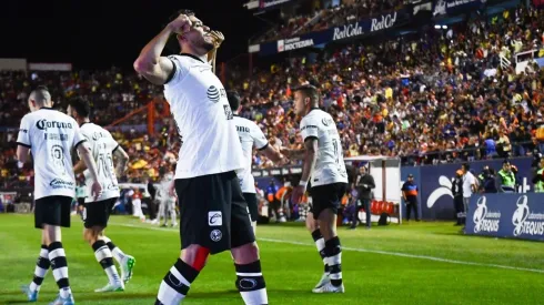 Henry adelantó a las Águilas en San Luis.