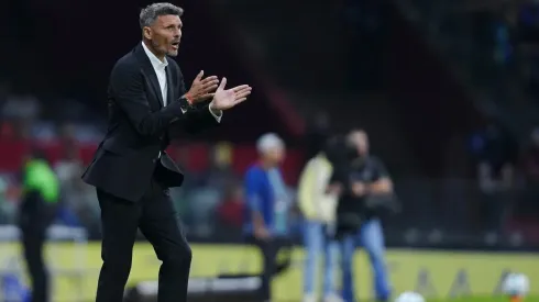 El Tano aplaudió a sus jugadores por el invicto en el Azteca de un año.