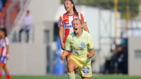 Sarah Luebbert marcó el segundo para las azulcremas.