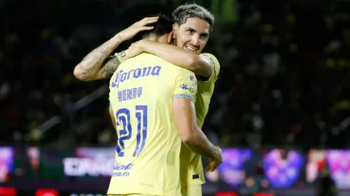 Diego Valdés resaltó el momento que vive Henry Martín.