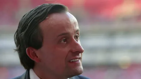 Mikel Arriola visitó las instalaciones de América