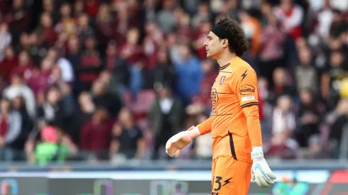 Guillermo Ochoa fue puesto como el peor de Salernitana