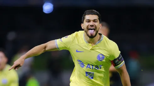 Un niño se acercó a Henry Martín y realizó su festejo