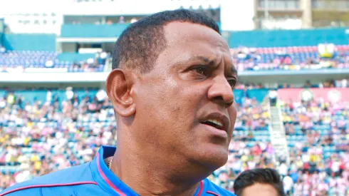 Negro Santos eligió al DT del América