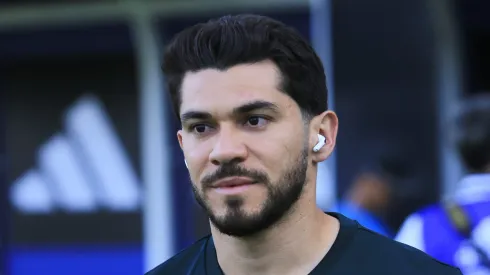 Henry Martín y su espectacular gol en el entrenamiento de la Selección mexicana
