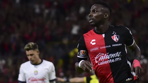 Julián Quiñones, papá de Chivas