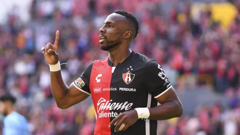 Quiñones se despedirá hoy de Atlas antes de reforzar a América.