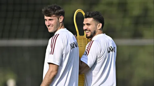 Henry Martín destacó una sana competencia con Santiago Giménez.