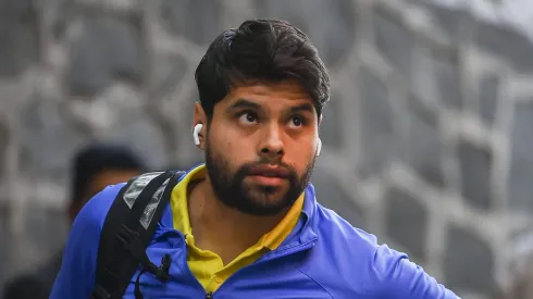 Néstor Araujo expuso la razón de los problemas defensivos en América.