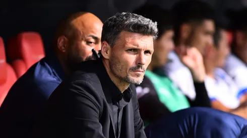 Tano Ortiz y Rayados, abucheados