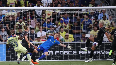 Julián Quiñones le dio la vuelta al marcador con gran cobro de penal