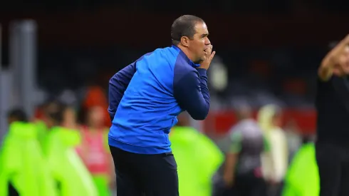 El estratega azulcrema se ha mostrado intenso en su inicio con las Águilas.