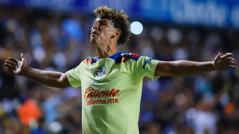 Igor Lichnovsky suma gol y asistencia en sus dos primeros juegos con América