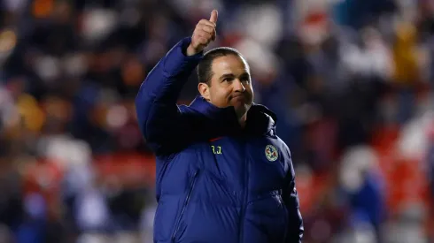 André Jardine planea rotaciones.