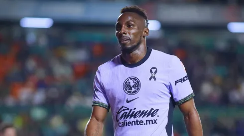 Julián Quiñones presentó cansancio físico.