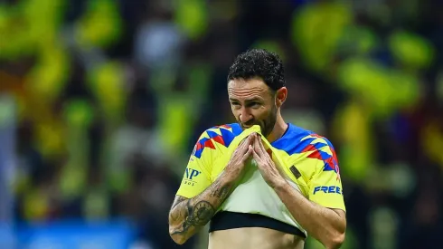 Layún sorprendió a todos con este mensaje.