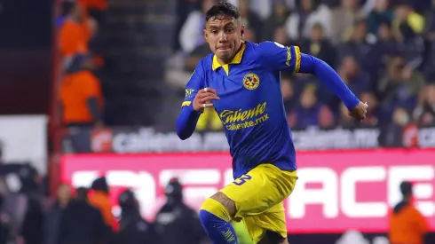 Hacen burla de Emilio Lara.