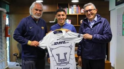 Leo Suárez ya fue presentado como nuevo refuerzo de Pumas para el Clausura 2024 
