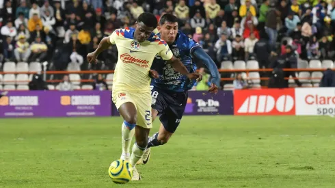 Javairo Dilrosun sería titular contra Cruz Azul