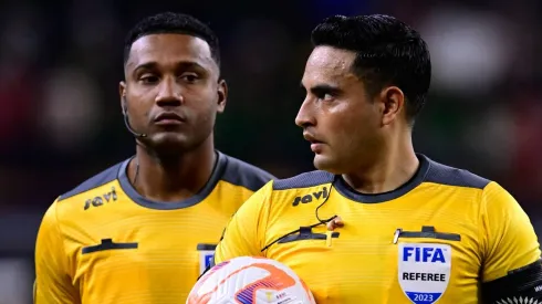 Said Martínez será el árbitro de la ida entre América y Chivas por la Concachampions