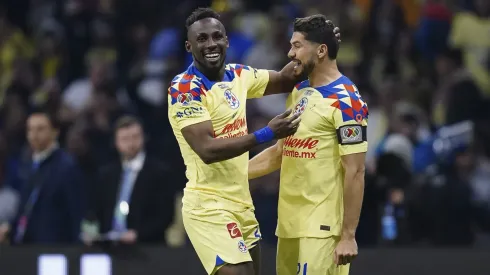 Henry Martín marcó en la goleada del América ante Chivas