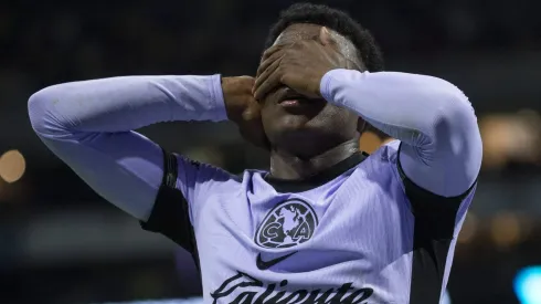 El origen del festejo de Javairo Dilrosun.