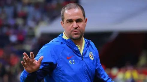 André Jardine premió a sus jugadores.