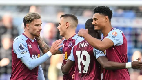 América va con todo ante Aston Villa.