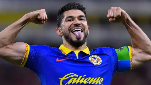 Henry Martín seguirá en el América dos años más.