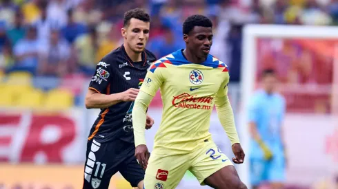 ¿Guiño a las Águilas? el sorpresivo comentario de Oussama Idrissi a Javairo Dilrosun