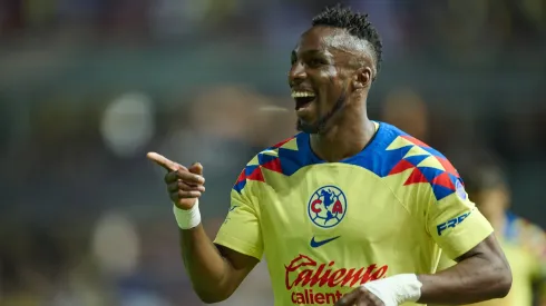 Se revela el equipo árabe que busca fichar a Julián Quiñones tras el Clausura 2024