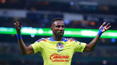 Se va Quiñones de América tras un año.