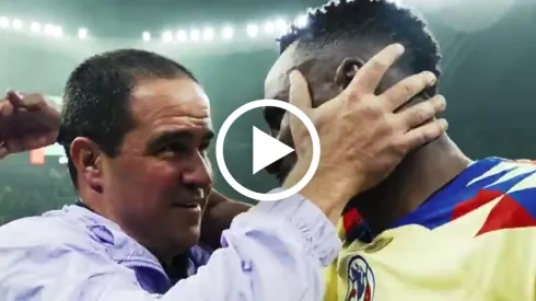 El desconsolador video de Julián Quiñones llorando con André Jardine