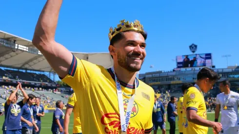 Henry Martín será titular en el debut ante San Luis