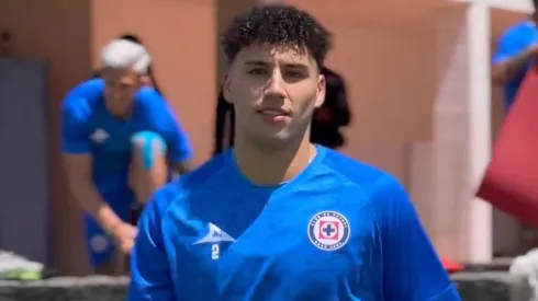 Jorge Sánchez fue presentado en Cruz Azul