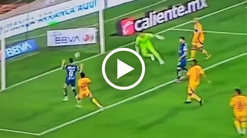 Álvaro Fidalgo y su insólito fallo en el América vs. Tigres