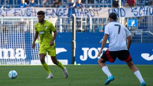 El ex delantero azulcrema sorprendió a todos con este nuevo look.