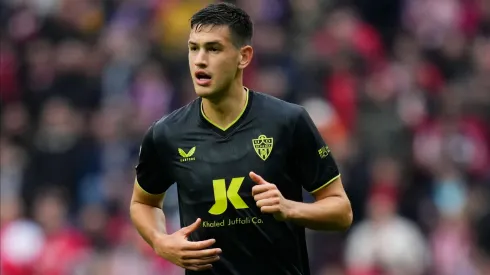 El motivo por el que muy pronto César Montes podría fichar con América