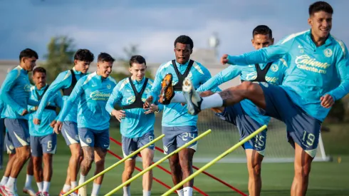 Kevin Álvarez y Diego Valdés apuntan a ser titulares en el Clásico Capitalino del Apertura 2024