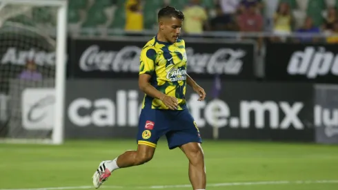 Jonathan dos Santos perdió su sitio en el once inicial
