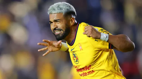 MEXICO CITY, MEXICO – NOVEMBER 27: Rodrigo Aguirre of America celebrates after scoring the team's first goal during the quarterfinals first leg match between America and Toluca as part of the Torneo Apertura 2024 Liga MX at Estadio Ciudad de los Deportes on November 27, 2024 in Mexico City, Mexico. (Photo by Hector Vivas/Getty Images)