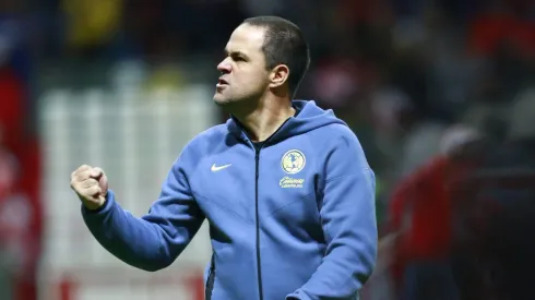 El técnico de las Águilas sigue haciendo historia.