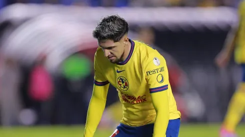 Valdés manda primer aviso sobre una posible salida.