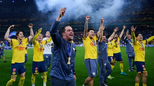 André Jardine dejaría una fuerte cantidad al América.