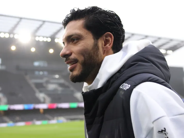 El club turco que buscaría sacar a Raúl Jiménez de la Premier League