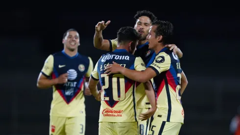 Otra vez, un ex-americanista se vuelve tendencia en el extranjero.