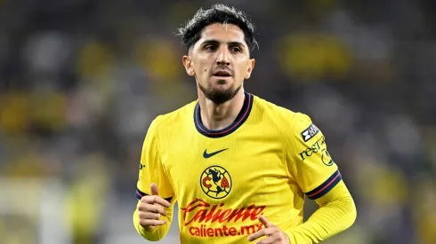 Diego Valdés sorprendió a todo América con una emotiva y larga despedida