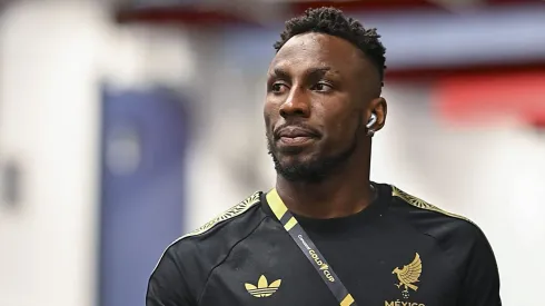 Julián Quiñones festejó la conquista de la Copa Oro