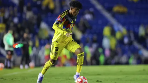 Isaías Violante en un partido del Club América, en la cancha del Estadio Ciudad de los Deportes.